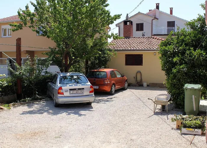 With Parking Space - Diklo, - 5908 * Zadar